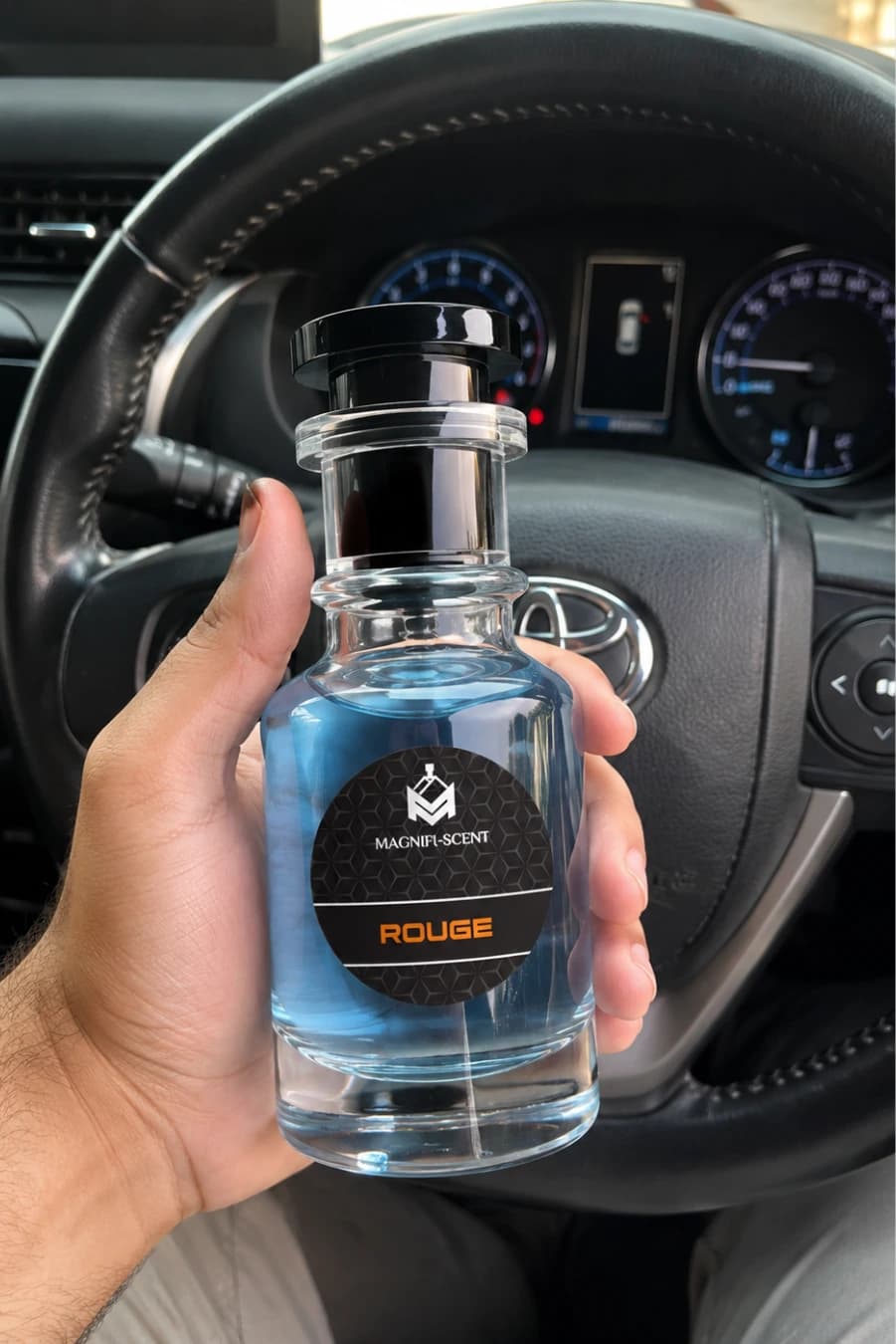 Magnifiscent customer product photo 3 showing a perfume impression bottle